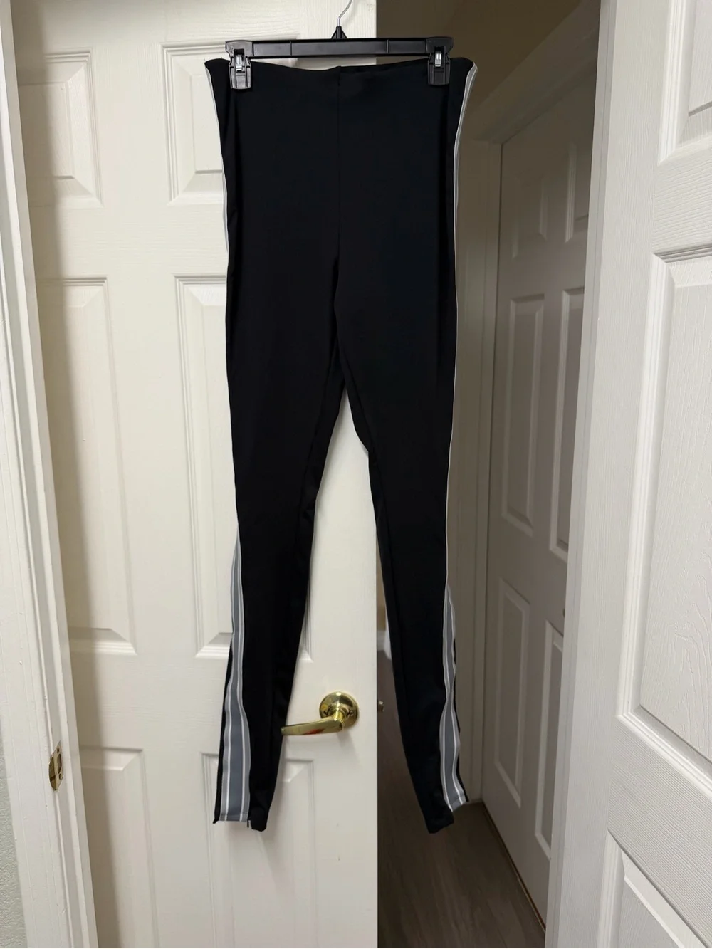 NWT Fabletics Motion365+ Twisted Stripe Pull-On Pants Black Size XL (12–14) - Picture 6 of 14